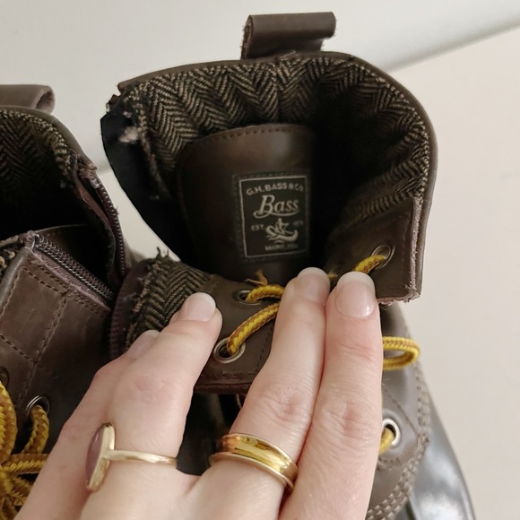 G.H. Bass Leather Lace-up Duck Boots - Picture 4 of 7
